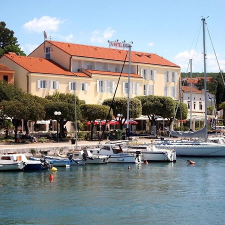 Hotel Adria Malinska Zewnętrze zdjęcie