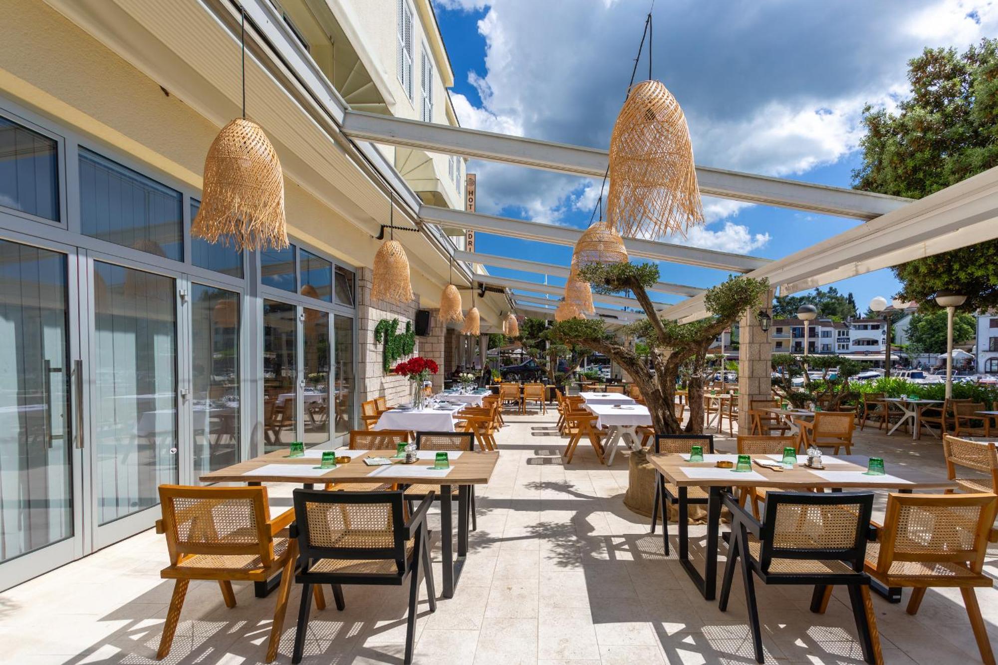 Hotel Adria Malinska Zewnętrze zdjęcie