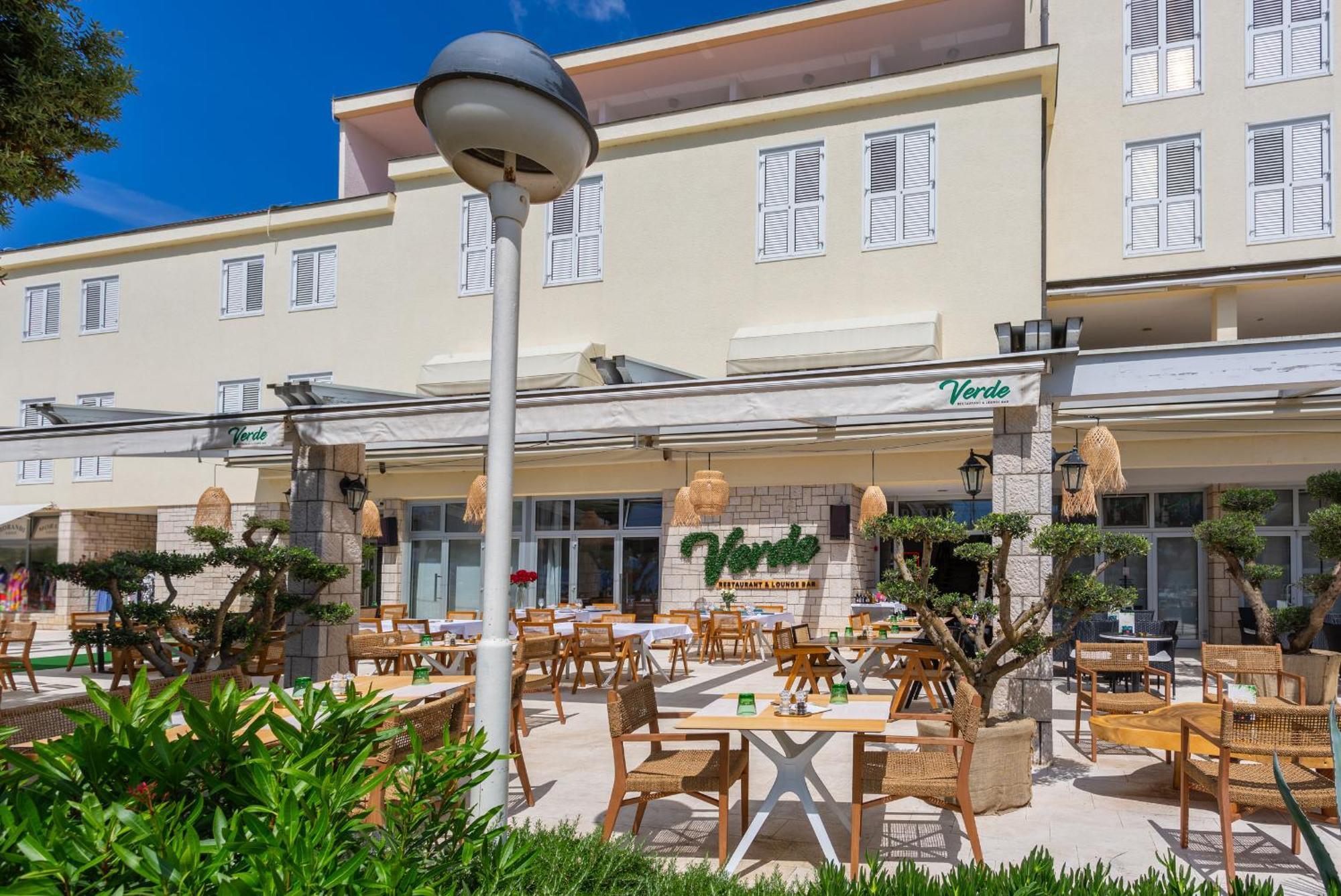 Hotel Adria Malinska Zewnętrze zdjęcie