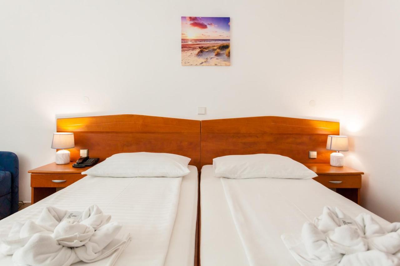 Hotel Adria Malinska Zewnętrze zdjęcie